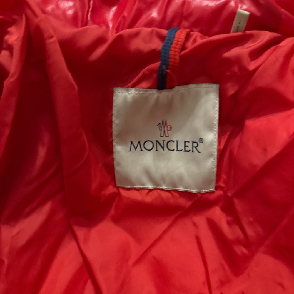 Moncler Red Puffer Jacket with Fur - Picture 4 of 6